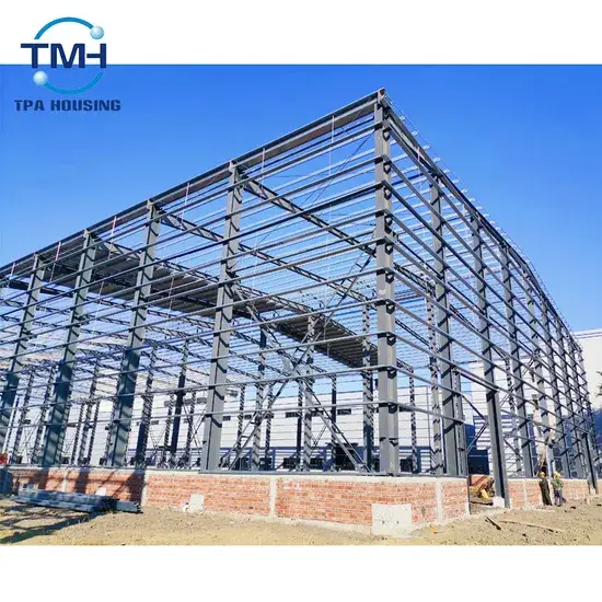 Giải pháp kết cấu thép vững chắc cho tòa nhà kho chứa với hệ thống kết nối bằng bu lông mái kim loại hình ảnh 1-description