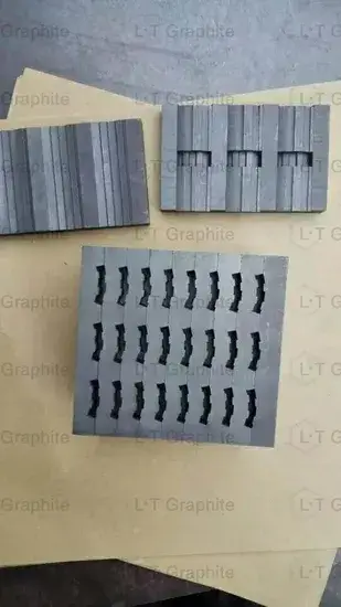 Khuôn graphite chất lượng cao phù hợp cho quá trình đúc liên tục các loại kim loại không chứa sắt hình ảnh 1-description