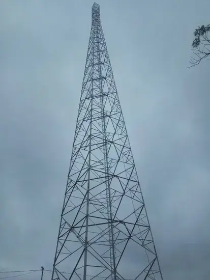 Tự hỗ trợ bằng thép góc được nhúng nóng bằng kẽm cho 3 chân và 4 tháp lattice hình ảnh 1-description