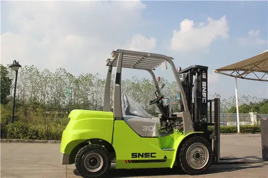 Xe nâng diesel 3 tấn động cơ Nhật Bản - sản phẩm chất lượng hàng đầu hình ảnh 1-description