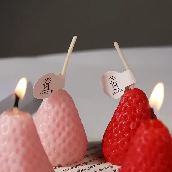 Được sản xuất trực tiếp - Nến thơm hình dâu tây với hương ngọt ngào hình ảnh 1-description