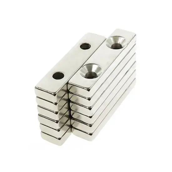 Nam châm neodymium vuông 40X10X5mm với hai lỗ chìm - Sức mạnh và độ bền vượt trội hình ảnh 1-description