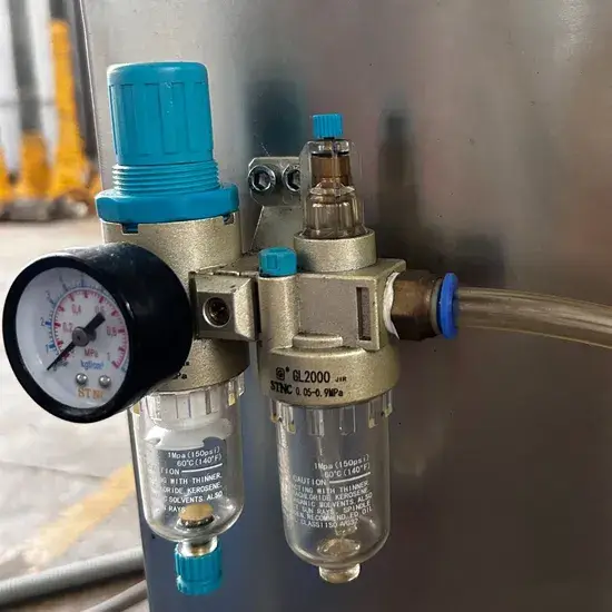 Thiết bị sản xuất bóng hai lớp TPU và PVC theo yêu cầu đặt hàng hình ảnh 1-description