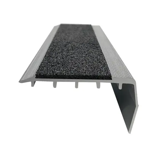 Dải bậc thang chống trượt bằng nhôm với tấm chèn làm từ Carborundum, tấm chống trượt FRP Carborundum mới nhất hình ảnh 1-description