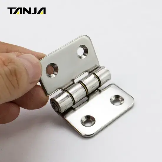 Ứng dụng bản lề cửa sau thùng xe tải với chất liệu thép không gỉ 304 cho xe tải van hình ảnh 1-description