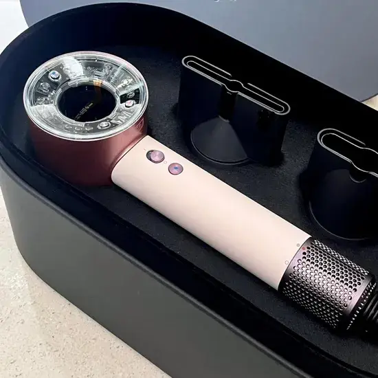 Bảo vệ tóc và tạo năng lượng sấy khô nhanh với máy sấy tóc HD16 cao cấp hình ảnh 1-description