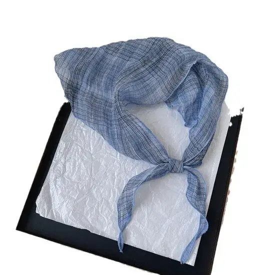 Khăn quàng linh hoạt với họa tiết kẻ sọc làm từ chất liệu linen, thoáng mát hình ảnh 1-description