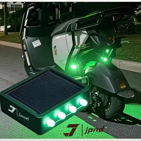 Đèn cảm biến LED đỏ khẩn cấp chống va chạm và sương mù cho xe máy hình ảnh 1-description