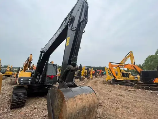Máy xúc bánh xích Volvo Ec210 đã qua sử dụng - Máy xúc hiệu suất cao, giá phải chăng hình ảnh 1-description