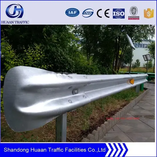 Rào chắn va chạm thép cao cường giúp đảm bảo an toàn giao thông ven đường cao tốc với khả năng bảo vệ lâu dài hình ảnh 1-description