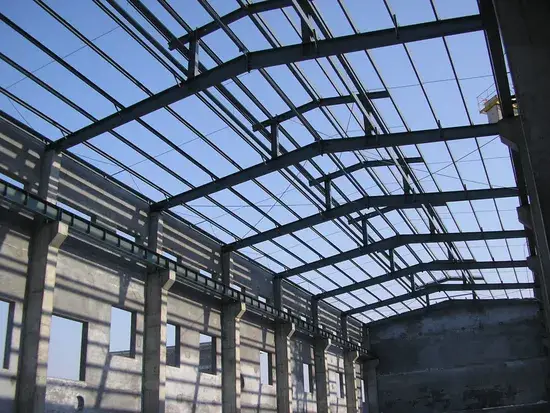 Thiết kế và xây dựng nhà xưởng kết cấu thép đảm bảo độ bền tốt cho kho công nghiệp hình ảnh 1-description