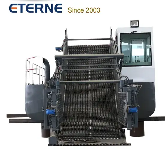 Thuyền thu rác từ bèo tây - Giải pháp làm sạch tảo biển hiệu quả hình ảnh 1-description